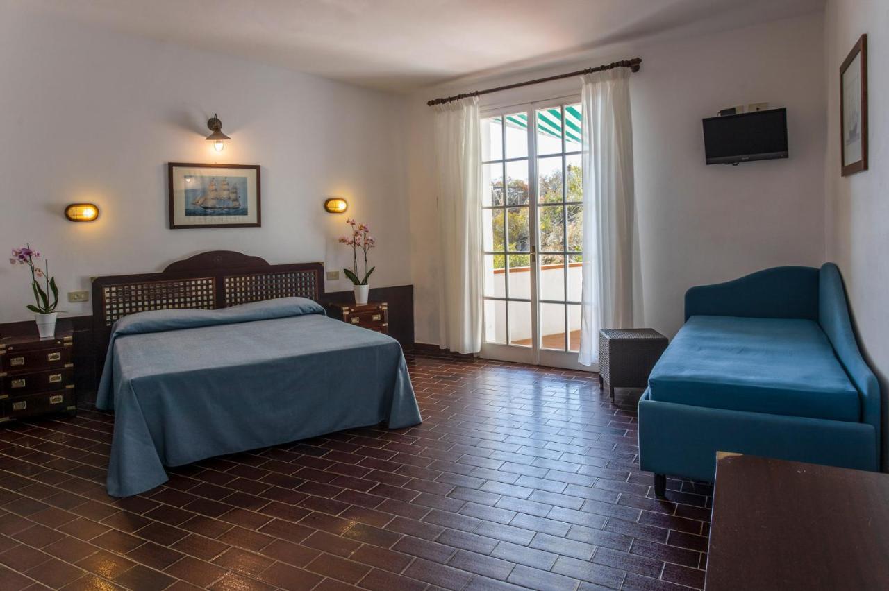 Hotel Antares Capoliveri  Exterior foto